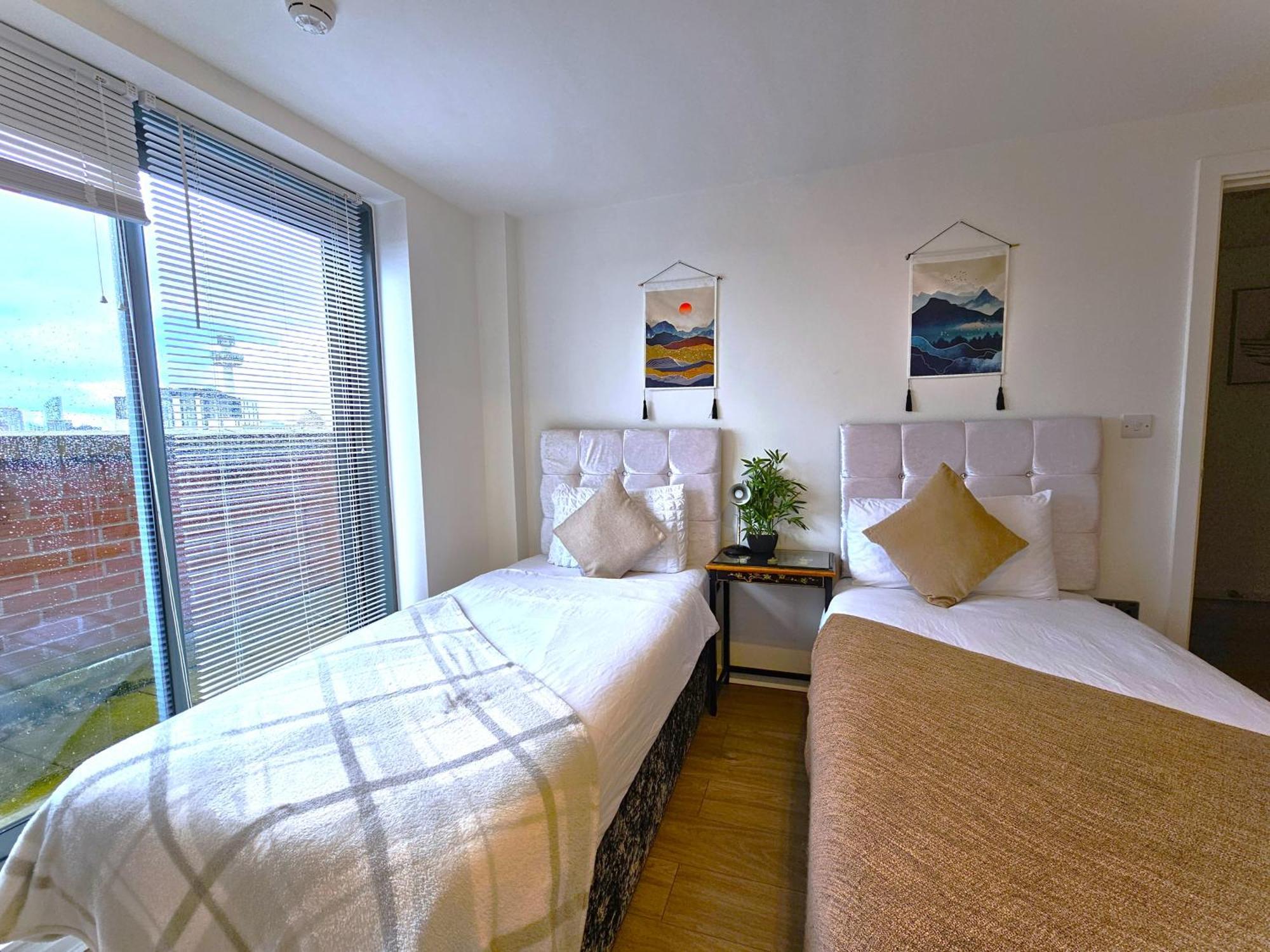 Sidemersey Livings- Convenient 1-Bedroom Flat With A View, Central Liverpool Kültér fotó